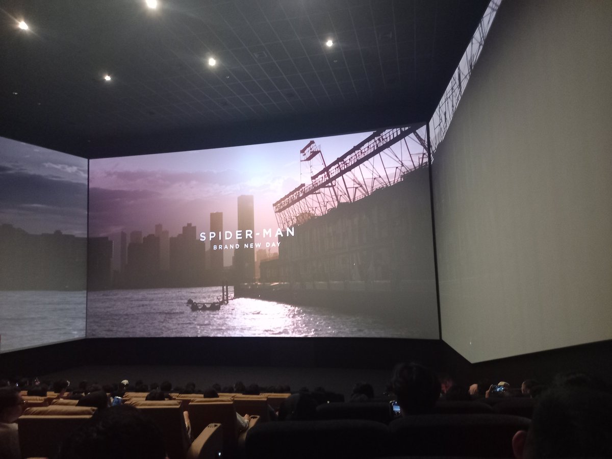 Shzrim's tweet photo. Enjoyed it very muchh, nonton di screenx worth it bgt bgttt.

*Pic 2 taken during credit scenes https://t.co/qw34GlKwE4