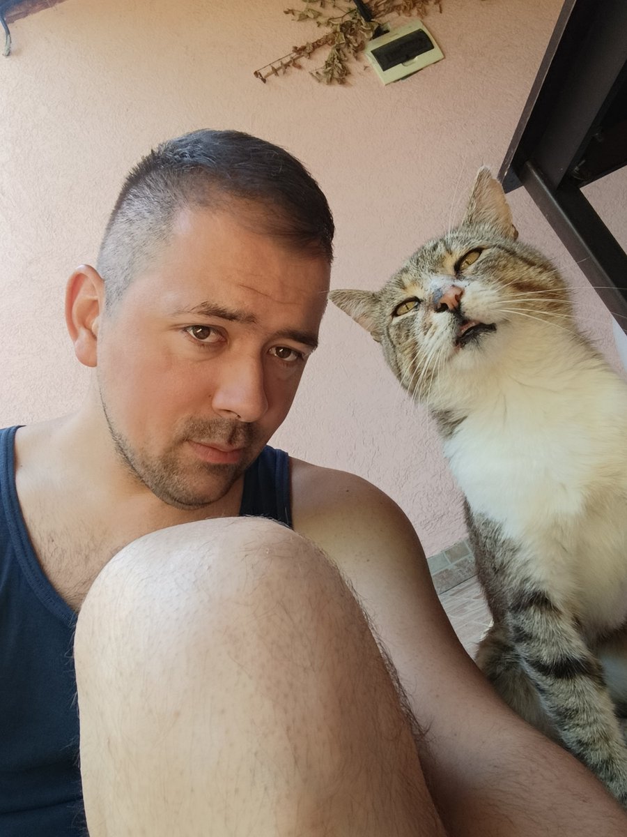 MixaRadivojevic's tweet photo. Mile i ja https://t.co/NefYuV7xwt