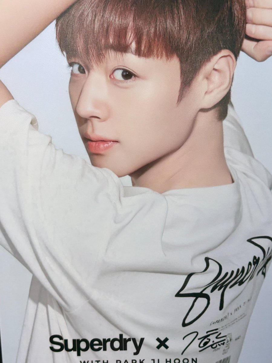 michikickkick's tweet photo. 니들 얼굴합이 그대론데 내가 어딜가겠니 https://t.co/UyQno9gDoY