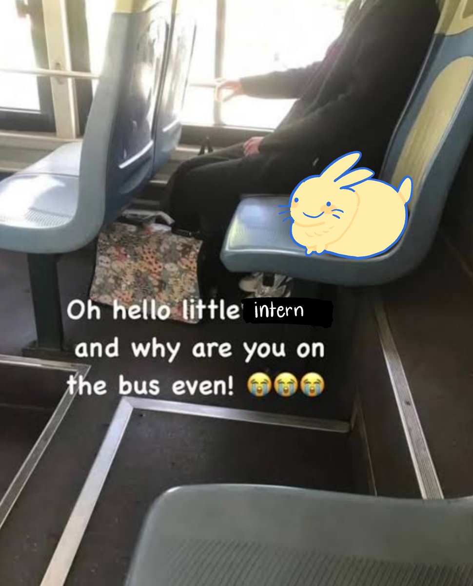bunneryt's tweet photo. little intern! 😭😭😭  #animalhospital #animalhospitalroblox https://t.co/t3XmRvY701
