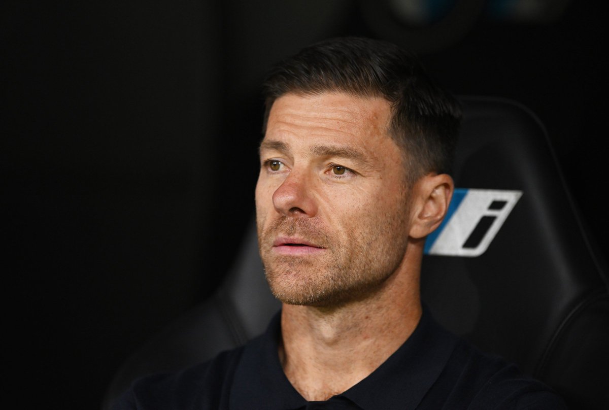 bridgecodex's tweet photo. 🗣️🚨 Jose Mourinho talking about Xabi Alonso:

Xabi is the perfect man for Chelsea right now. He knows how to build a team, get the best out of young players and win. This is a proper appointment. https://t.co/vpRkjO41Aj
