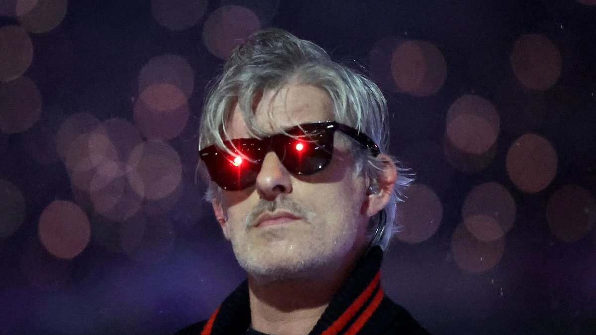 clem_garin's tweet photo. 🚨⚫️ Le DJ français #Kavinsky a été retrouvé mort hier soir à son domicile. Il avait 50 ans (@le_Parisien) https://t.co/hEGORm0Zg6