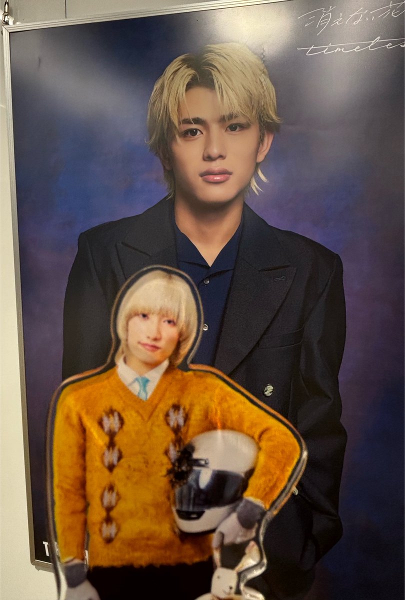 seka1_o's tweet photo. 優しい娘なので、デケー母の推しを見つけると単体の写真と娘の推しとのツーショットを送ってあげるなどする https://t.co/1X04IUwssY
