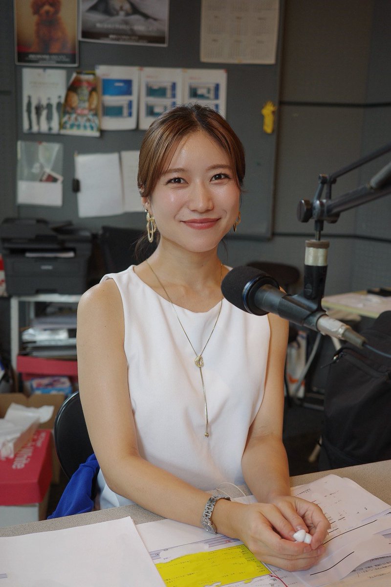 eradio_official's tweet photo. @yano_nanae パーソナリティの
#矢野七絵 のお写真はこちら📸 https://t.co/vQulxJkaI4