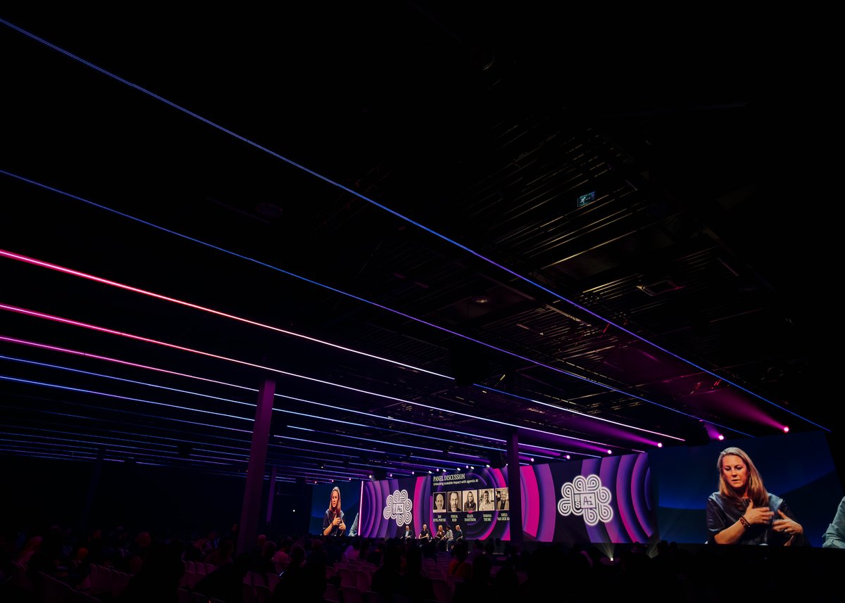 World Summit AI: We do AI different. tweet media