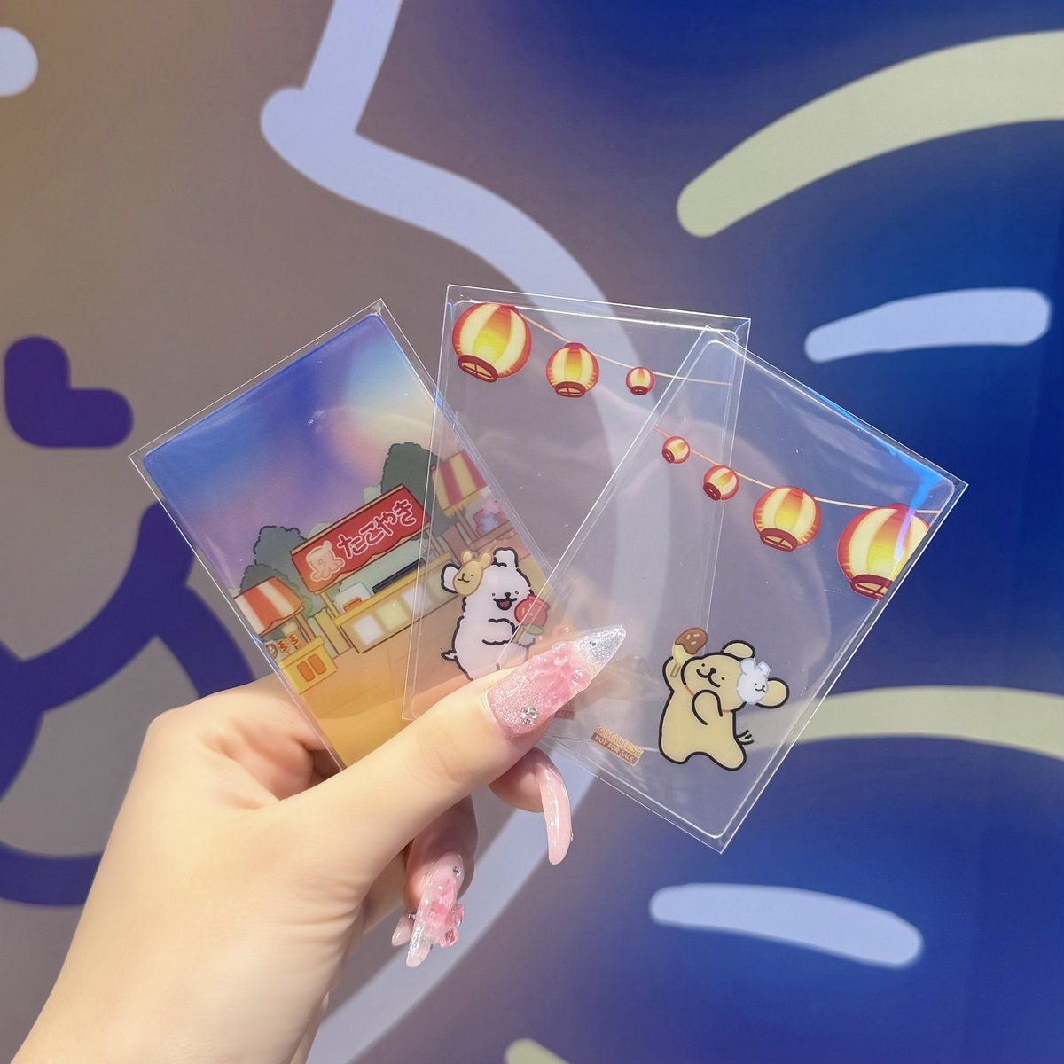 SHIBUYA109NET's tweet photo. 今日からPOP UP STOREのノベルティ(クリアカード)の絵柄が変わるよ🏮🎶⟡.·

コンプリートしたくなっちゃうかわいさ🫶🏻⸝⸝꙳
ぜひチェックしてみてね🦴⭐️˖ ࣪⊹

✔︎︎︎︎ SHIBUYA109渋谷店 B1F DISP!!!
✔︎︎︎︎ 7/24(金)〜8/2(日)
※一部日程事前予約制となります

詳しくはリンクをチェック🔗
 https://t.co/ohWqgiBLgU

@maltese_jp

#モルチーズ #レトリバー