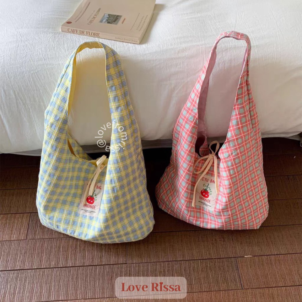 piop7ve's tweet photo. GEMES BANGETTTT NI TOTEBAG😭🤏💕 https://t.co/L7FUmGXRgK