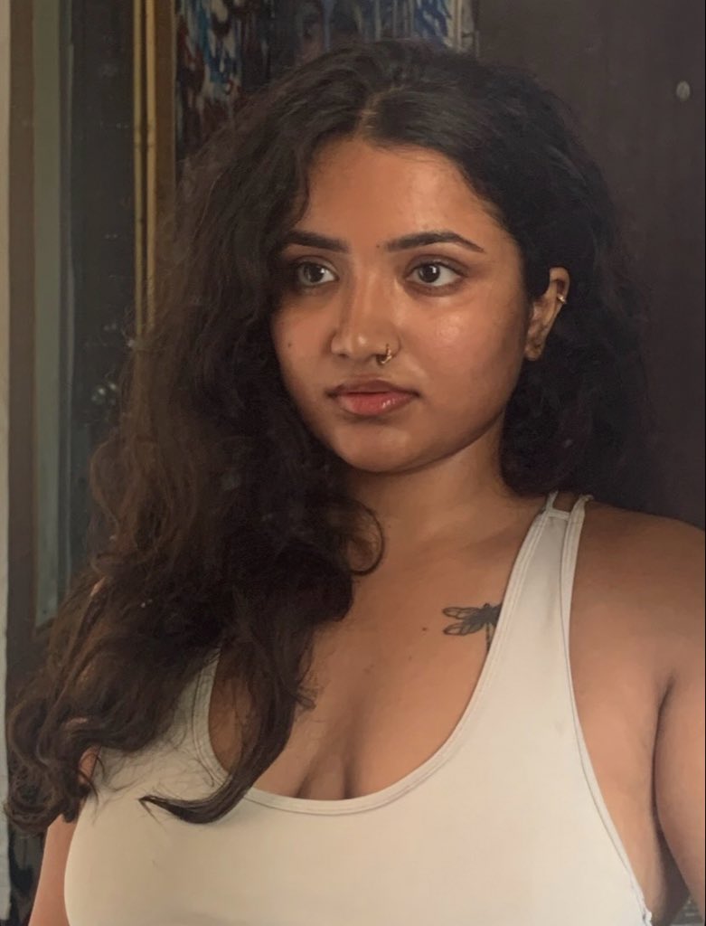 Masculinityyy's tweet photo. Kartheeka (KarTHICKa) 🥵 https://t.co/wFUticNMKZ