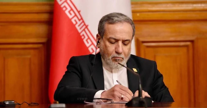 پر کښتۍ د غیرعمدي برید په اړه ایران ته د اوکراین ډاډ