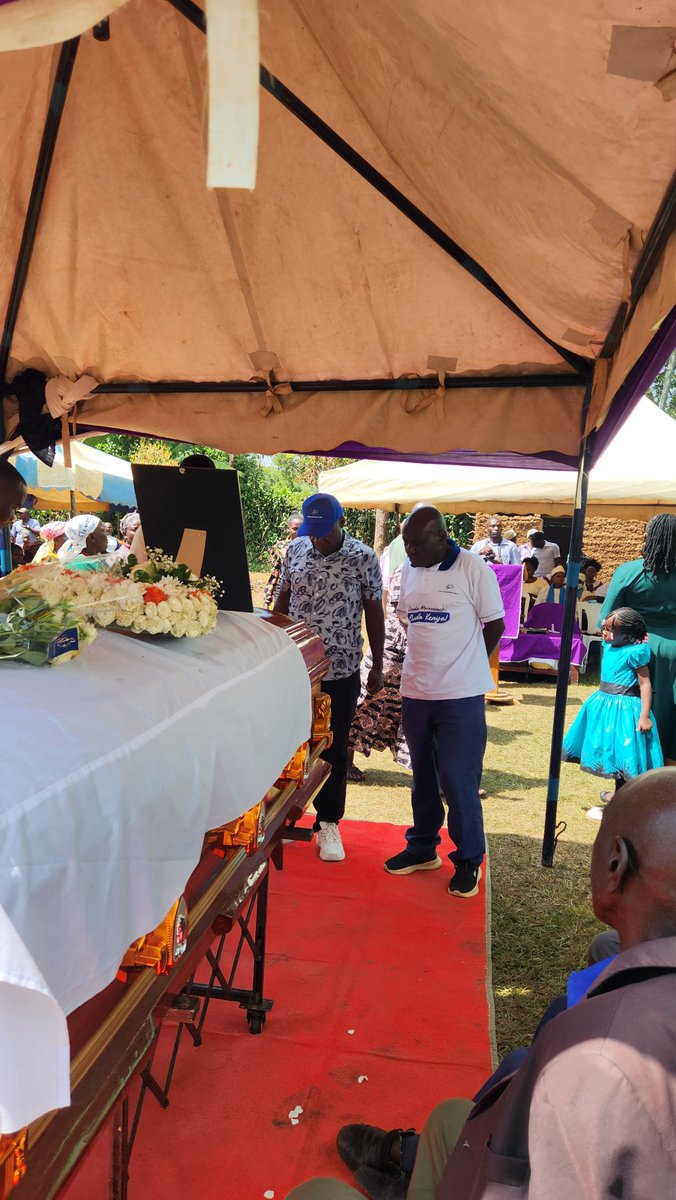 Sumbasule's tweet photo. Yesterday in Butere.
As we mourned together, we also reflected on the future of Kakamega and Kenya.
I believe it's time for leadership that delivers, revives development and puts people first.
Together, we can make it happen. https://t.co/A7ar7U7n4q