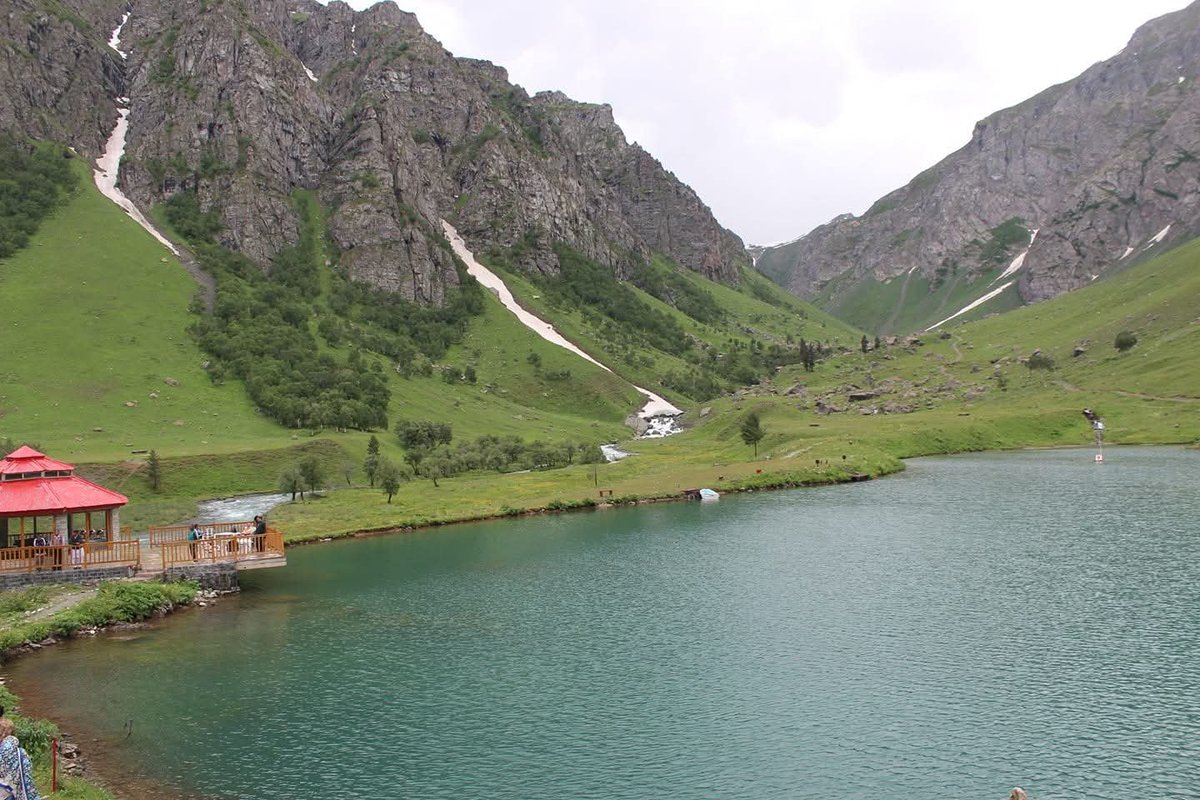 NATUREVIBESPK's tweet photo. Get Lost in nature to find myself....... https://t.co/GVCD7wPkXd