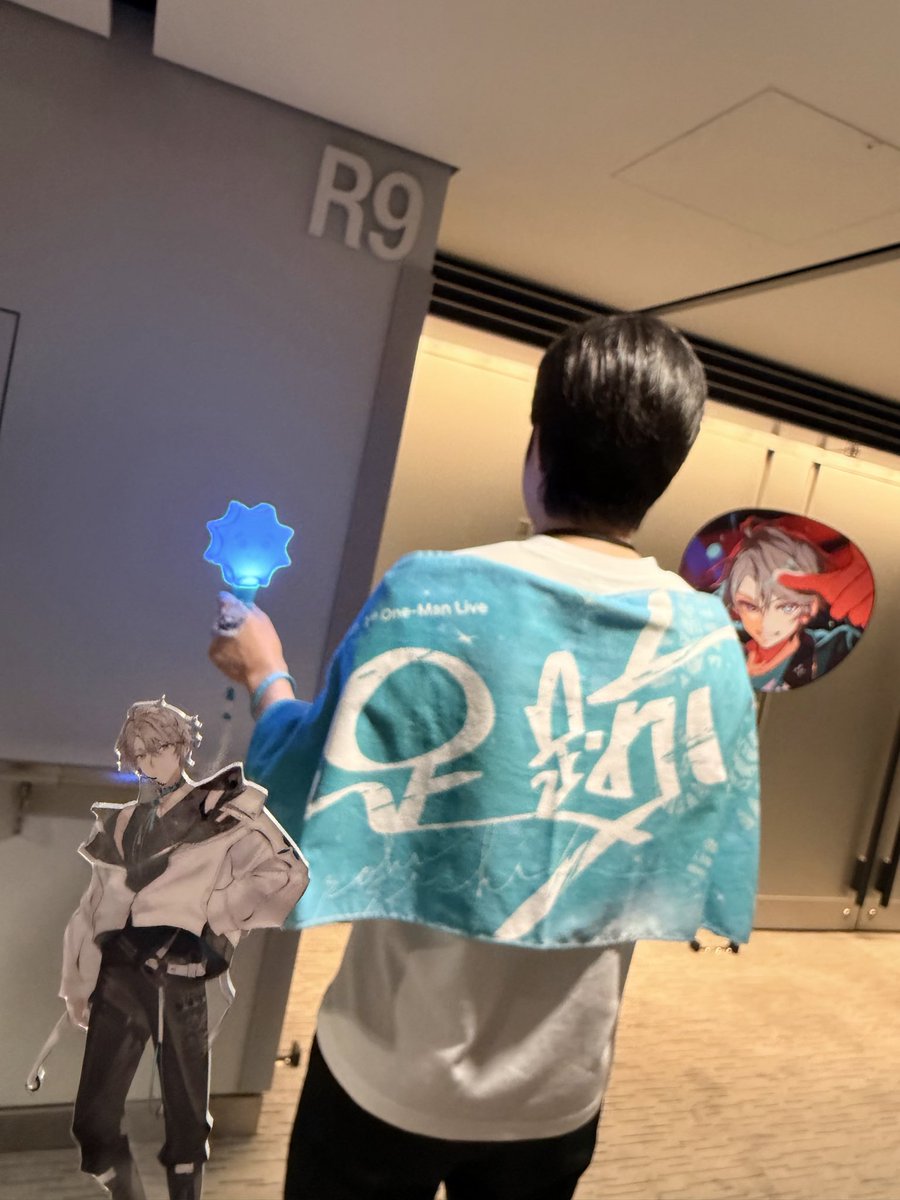 riku_tazumi's tweet photo. 今日は足跡を見る会だぁああ！！！

#甲斐田晴_1stライブ https://t.co/tIfV0WKWWh