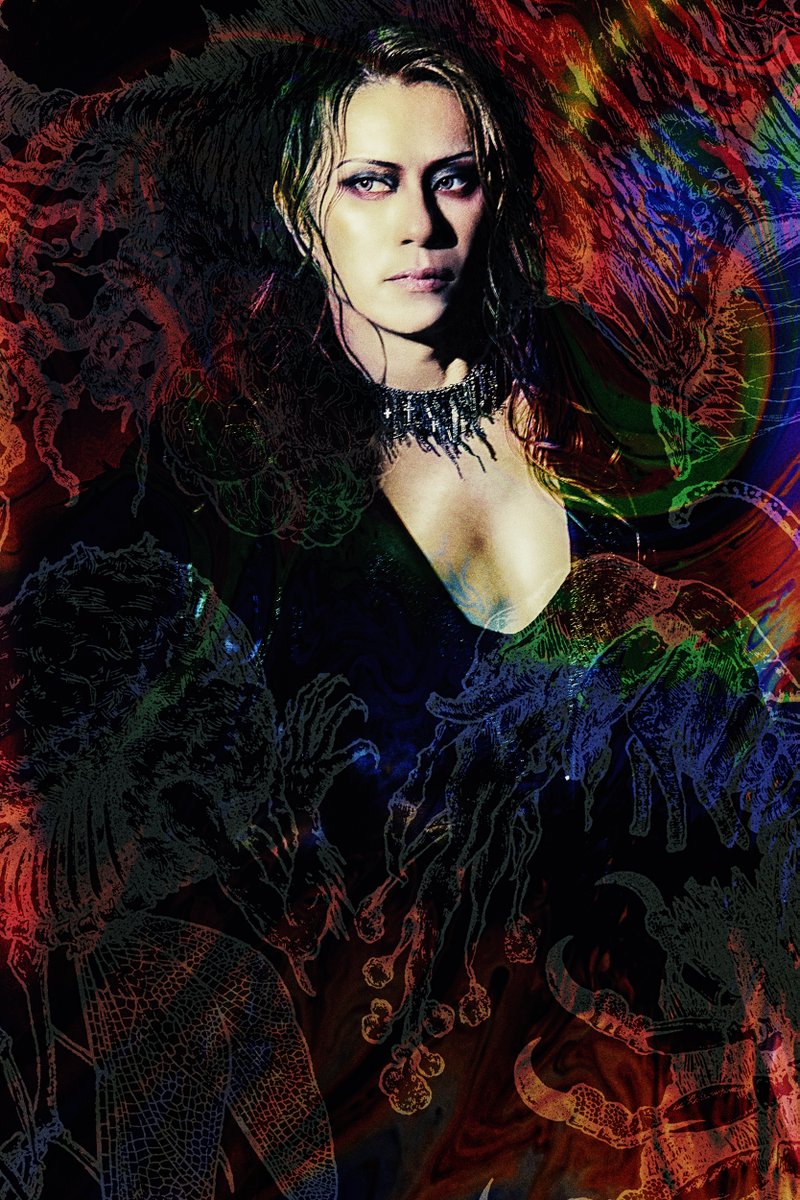 VisualMusicJP's tweet photo. ⩺ [INTERVIEW] 
•—————————•  
< DIR EN GREY | From MORTAL DOWNER to their 30th Anniversary >

In this interview, Die talks about MORTAL DOWNER, the uncertainty that shaped past albums, why he welcomes negative criticism, how songs take on a life of their own on stage, his philosophy of becoming less ordinary rather than masculine or feminine, and the candid story behind the name “Big Gurl.”

☆ Full conversation (link below) ⇓  
•—————————• 
🔗https://t.co/S2eiiPFQwA
•—————————•
🏷 #DIRENGREY | #MORTALDOWNER
🪪 @DIRENGREY_JP | @DIRENGREY_ENG 
📝 @mandahfrenot