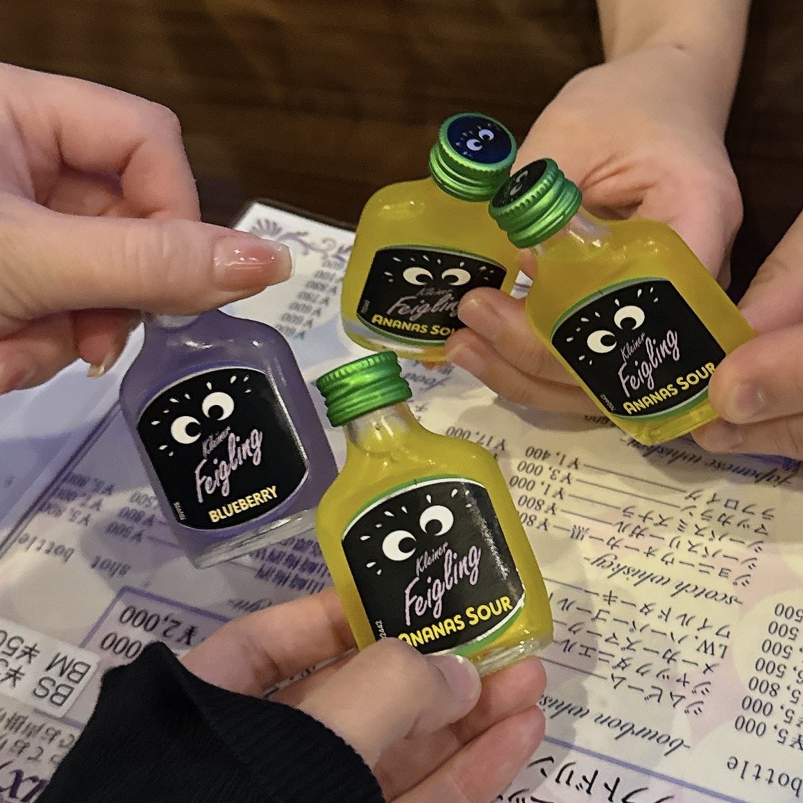 bellows_maple's tweet photo. 昨日は遠隔ドリンクからスタートで沢山飲ませていただきました！
たくさんごちそうさまでした😋

本日も19時からいます🙇‍♀️
今日は女の子少ないですがお待ちしてます

荒ぶるわさび https://t.co/OUQIiDlMoO