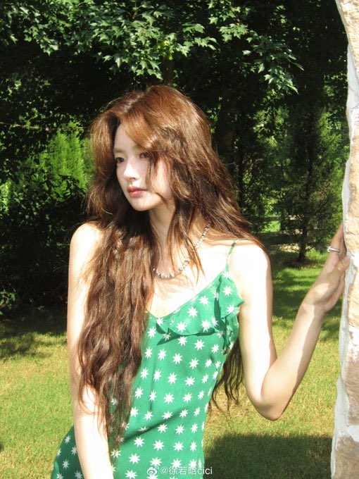 iichan_ri's tweet photo. สวยมาก สาวสวยกับหน้าร้อน สวยที่สุด🧃🍏🥑 https://t.co/eIwqA20siN
