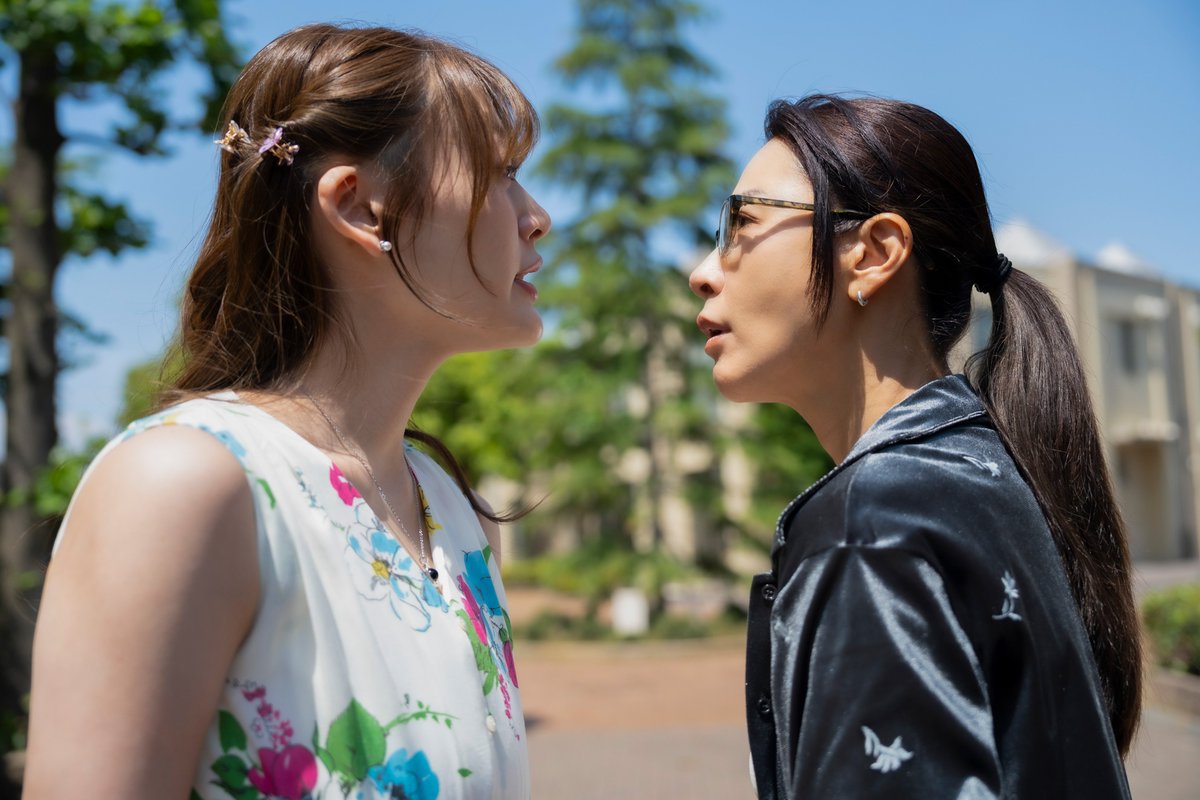ctv_dorama's tweet photo. 家族の裏の顔が明らかに…
第5️⃣話は今夜24:24〜🌹

#おちたらおわり 全話無料配信中▼
https://t.co/DizyP9qQqp
OA前におさらい！3話までのダイジェストも✨ https://t.co/mmT5AVk03h