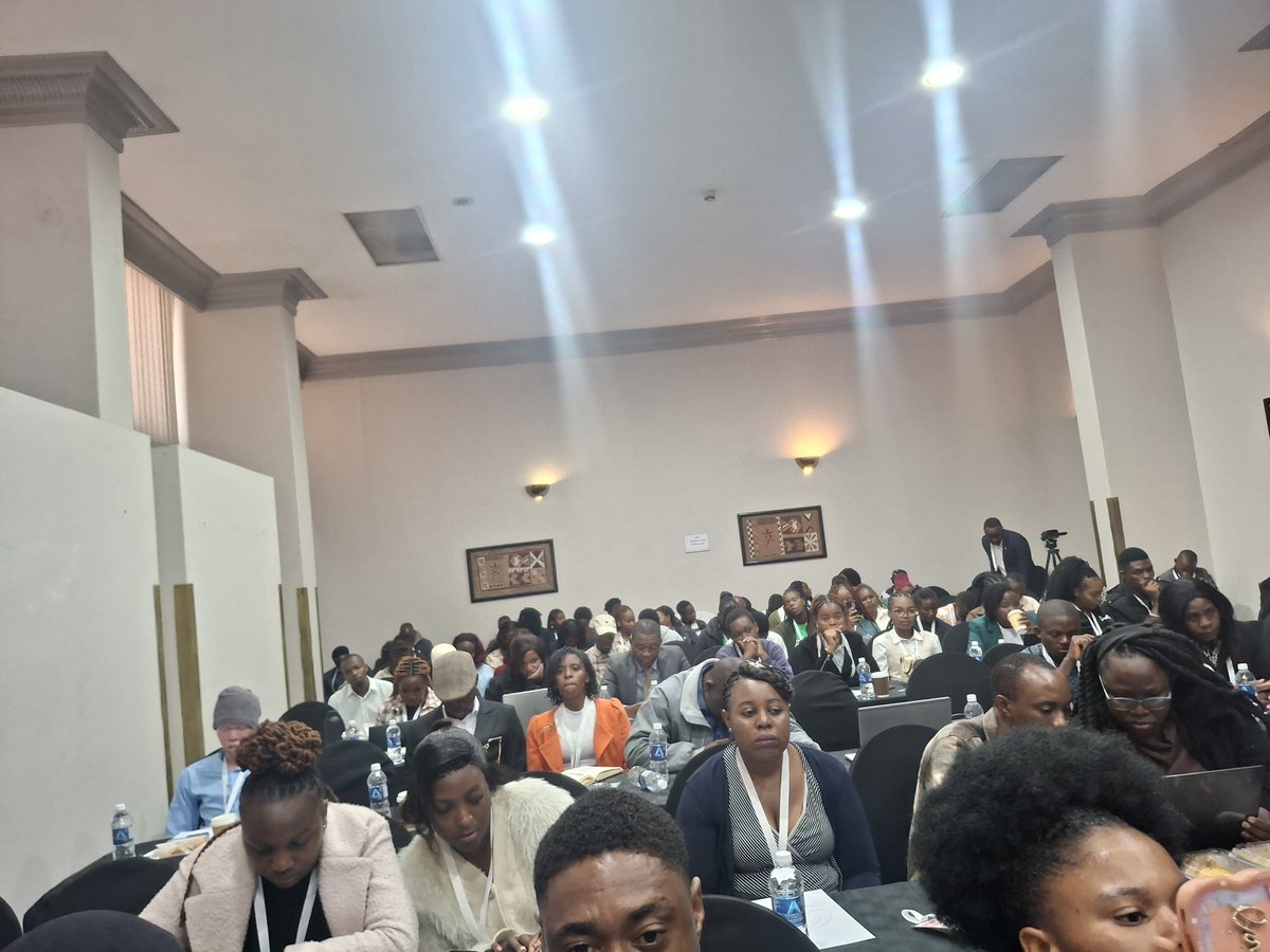 SigaukeNigel's tweet photo. YCA4SOTRA National Youth Indaba is underway, where @zimyouthcouncil and Youth led CSO's together with various duty bearers from all 10 Provinces are reflecting on their efforts in increasing meaningful participation of Youths in governance @HonMachakaire https://t.co/HSsg1ui9tR