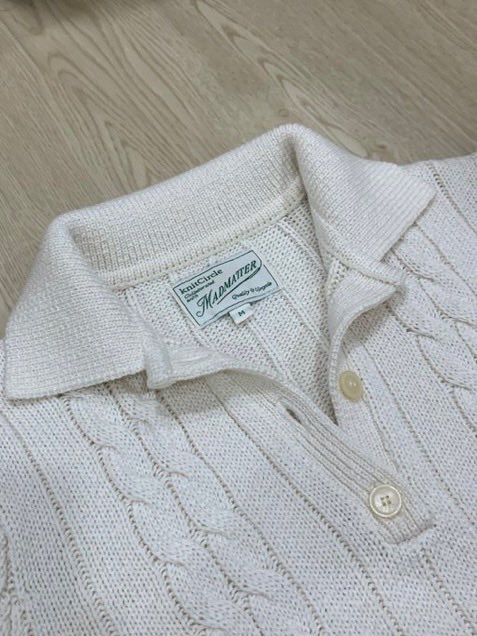 peanutsbit's tweet photo. โล๊ะตู้ เสื้อ โปโล knitCircle x Madmatter 
- Cable KNIT POLO สี OAT ผ้าไหมพรม
ใส่ได้ทั้ง ช ญ

ไม่เคยใส่ สภาพ100% ไม่มีตำหนิค่ะ

Size M อก 38“
ยาว 22" ความกว้างไหล่ 3.5"

📍(ราคาเต็ม 1990)

ส่งต่อ 890 รวมส่ง 

#ส่งต่อเสื้อผ้าราคาถูก #ส่งต่อเสื้อผ้า #ส่งต่อเสื้อ #Madmatter https://t.co/MYpPwTV0Z0