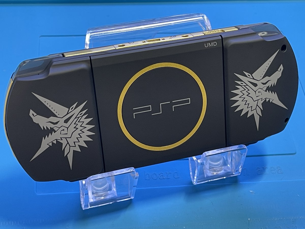 KaguraRepairing's tweet photo. 4ヶ月前に作ったPSP3000モンハンモデルをType-C化😇
色々と製作物が貯まってるのでメルカリにでも出したいところだけど…説明文打つのめんどいぬぬぬ _(:3｣∠)_ https://t.co/WCVnSgj3TR