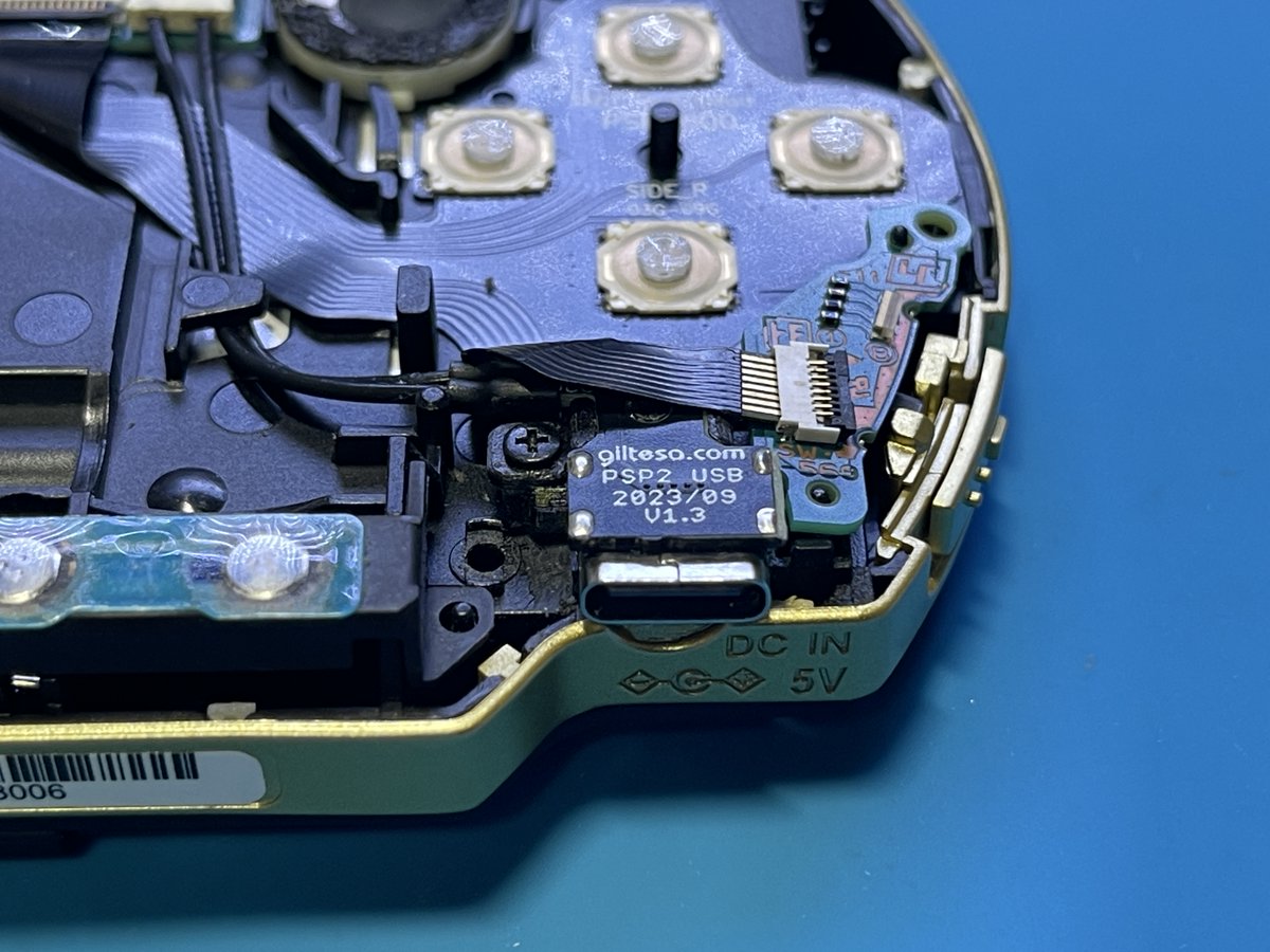 KaguraRepairing's tweet photo. 4ヶ月前に作ったPSP3000モンハンモデルをType-C化😇
色々と製作物が貯まってるのでメルカリにでも出したいところだけど…説明文打つのめんどいぬぬぬ _(:3｣∠)_ https://t.co/WCVnSgj3TR