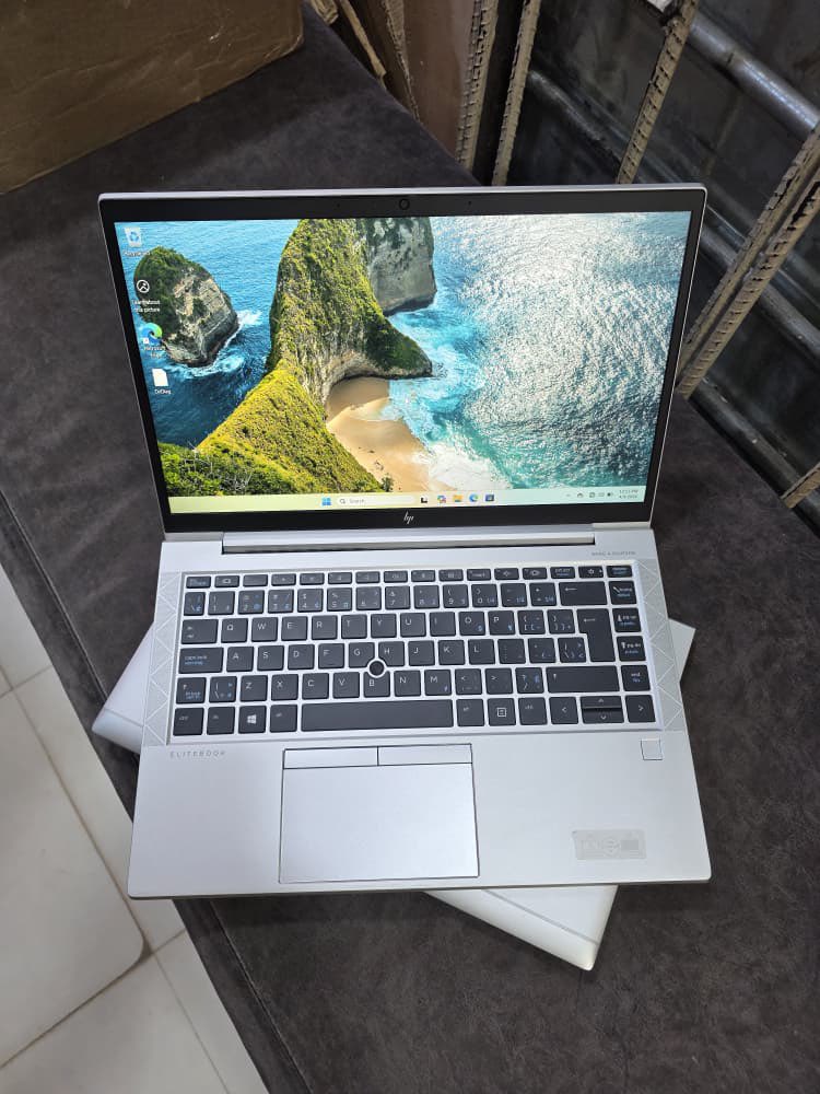fabulous_amara's tweet photo. HP ELITE 845 G8
RYZEN 5 PRO
512SSD 16GB RAM 
None Touch 
KEYBOARD LIGHT 
240MB graphics card
11TH GENERATION 
13.3 INCHES SCREEN 

Price: 470,000

Location: ikeja 

Contact:07036796444

#altıüstüistanbul 
#mexang 
#MbitLive 
 #BBNaija https://t.co/LxnGvQSqd0