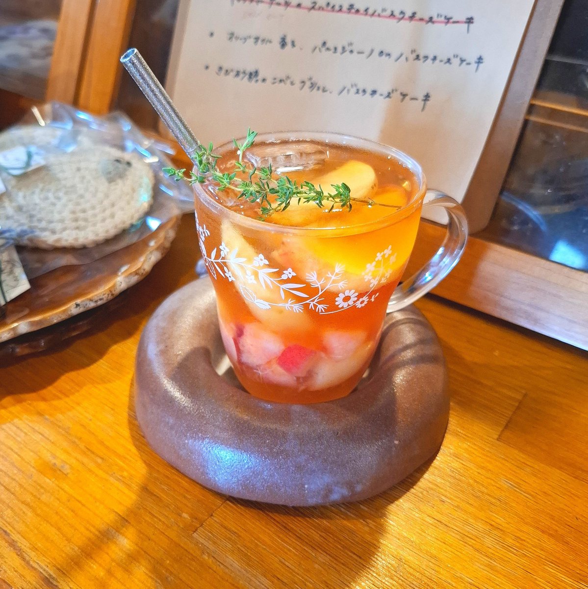 miyukitty428's tweet photo. 📍cafe mamenoki

・桃のシフォン×タルトの
Special Plate
・ピーチティー✍🏻

桃尽くしの幸せPlate🍑 https://t.co/zcidgbPfEF