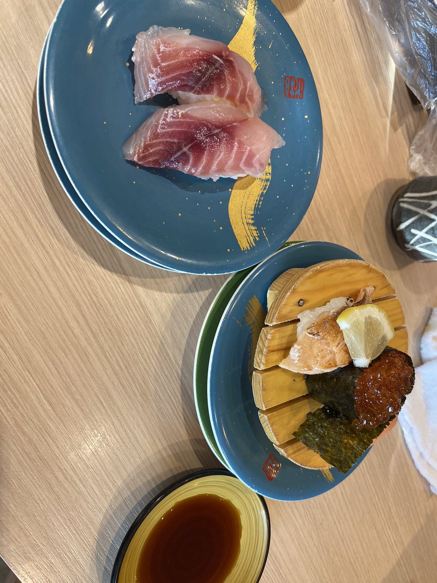 AzumabarautaBot's tweet photo. おいしい！
※いくらは食べておりません！！ https://t.co/xypfElv7FQ