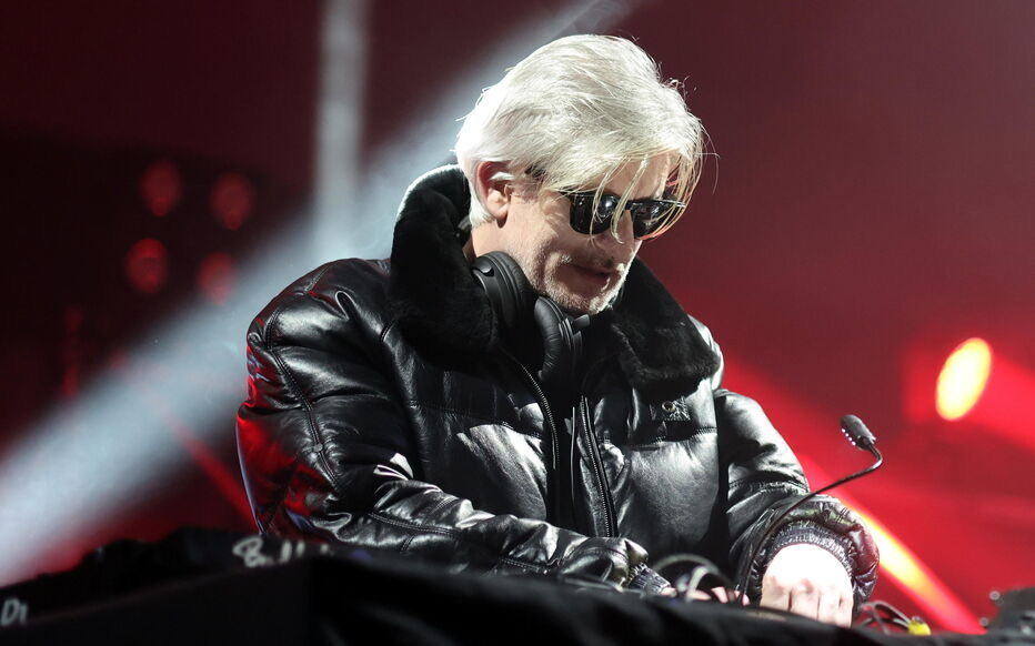 PsyGuy007's tweet photo. 🚨 🇫🇷 ALERTE INFO : Le DJ et producteur français Kavinsky de son vrai nom Vincent Belorgey a été retrouvé mort à son domicile parisien. Âgé de 50 ans, l’artiste notamment connu pour son titre Nightcall et sa prestation lors de la cérémonie de clôture des Jeux olympiques de Paris 2024 aux côtés d’Angèle est décédé.