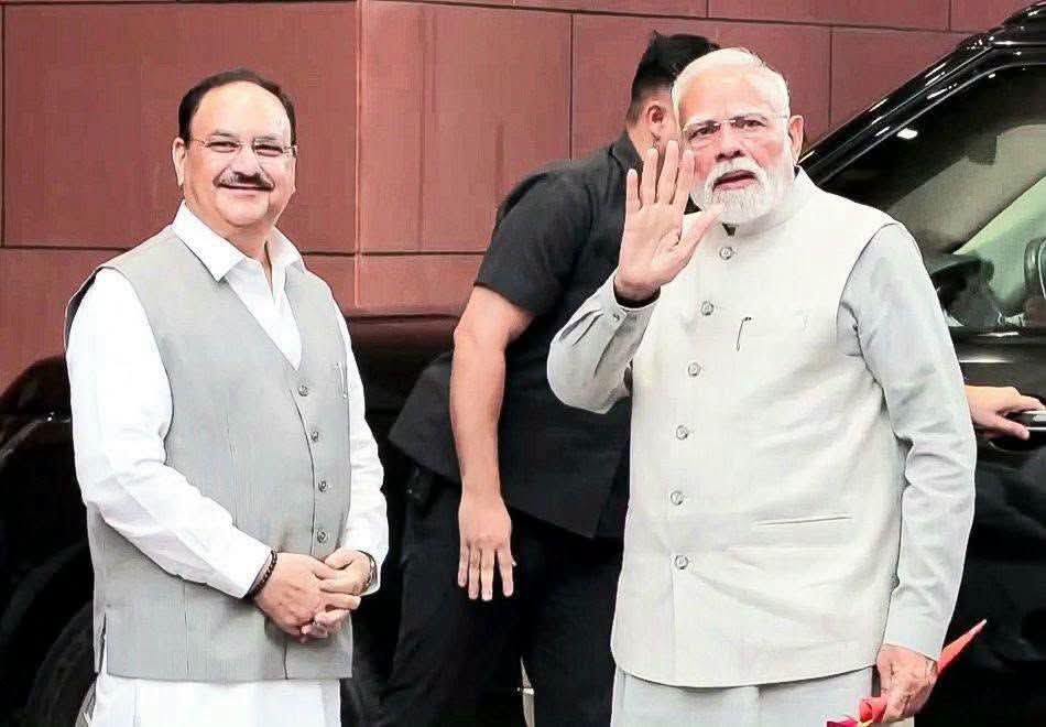 praveen_kgl's tweet photo. "கரப்பான் பூச்சி தாக்குதல்" தொடர்பாகப் பதிவு செய்யப்பட்ட அனைத்து முதல் தகவல் அறிக்கைகளும் (FIR) திரும்பப் பெறப்படும்...
ஆனால்...

 ஒரே ஒரு நிபந்தனையின் பேரில்! 😄

📌 நீங்கள் நீட் (NEET) தேர்வு அனுமதி அட்டையைக் காட்ட வேண்டும்... அல்லது, 📌 நீங்கள் இதற்கு முன் நீட் தேர்வு எழுதியிருந்தால், அதன் விவரங்களைச் சமர்ப்பிக்க வேண்டும்.
இல்லை... முதல் தகவல் அறிக்கையைத் திரும்பப் பெற முடியாது! 😅

வாவ்... நட்டா ஜி! 
அருமை சூப்பர்...🔥🔥🔥