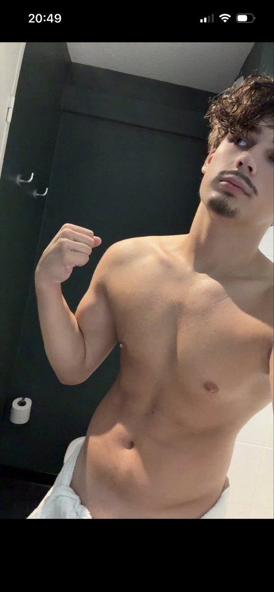 jule_t82's tweet photo. dernier leak de leny.dpt dispo !!!🤫🤫 c’est du lourd
mon canal de leak est également dispo avec marceau,helias,kenzo…🔥🔥🔥
venez en dm si intéressé 🫣🫣
#nude #leak #telegram #tiktok https://t.co/mrWutDD7mG
