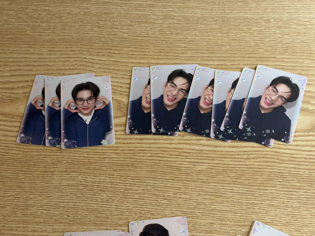 mooregxcm's tweet photo. ม่อนโปร ใบละ 25 บาทคับ 

รับคู่ 2 ใบ 40 

เฉพาะวันนี้ มีอีกหลายเมมเดินมาเลือกได้เลย มีแจกด้วยคับ

นัดรับสามย่าน ฟู้ดคอร์ดชั้น 4 จัดส่ง 40

#ตลาดนัดGMMTV 
#งานมหกรรมนิยายนานาชาติ2026xGMMTV https://t.co/lR3LhkFya8