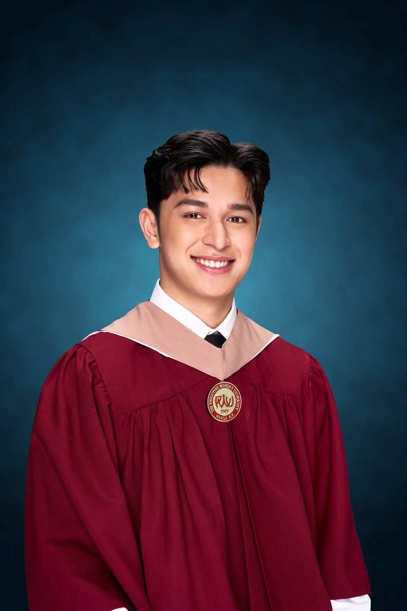 nohatesana's tweet photo. So proud this two bestie. Sabay pumasok sa showbiz, sabay nag aral sa  PWU at sabay din nag tapos ng kolehiyo. Saludo ako sainyo kaori and aljon 🫡❤️
#KaoriOinuma #AljonMendoza #PWU https://t.co/LA2CFY5exN