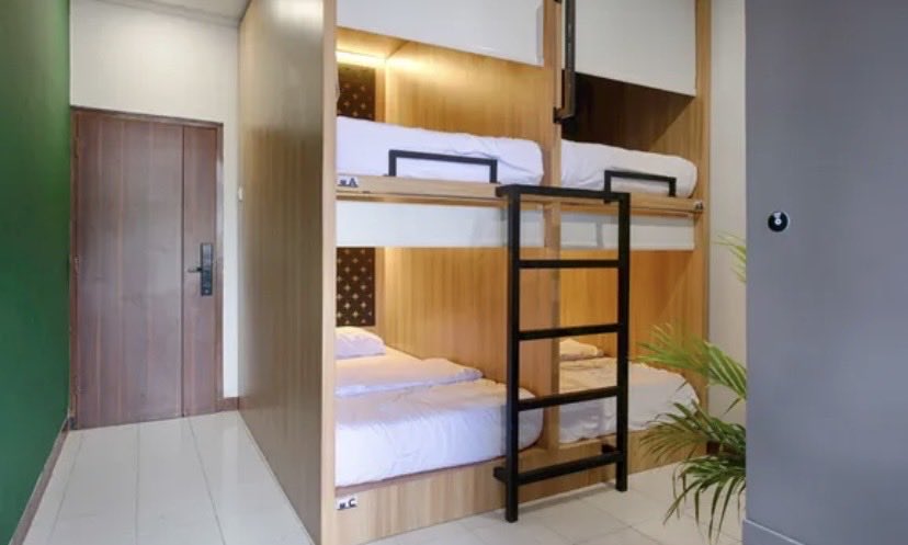 putriibaee's tweet photo. hai untuk yg masih cari penginapan di jogja, tanggal 31 juli l-2 agst, aku mau oper slot karna ada acara mendadak 🥲

nama hotelnya HUBS deket bgt sama tugu ga sampe 1 menit

wts wto want to sell want to opslot penginapan hotel jogja tugu malioboro solo traveling weekend murah https://t.co/o73EO9UbrN