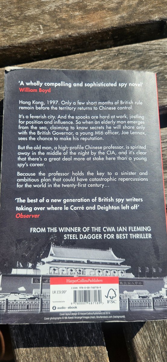 OliBarrett's tweet photo. When the back of a spy novel by the brilliant (@CharlesCumming) described "an elderly man' emerging from the sea and "the old man" being spirited away in the middle of the night... I was intrigued. 

But nothing could prepare me for the shock that this elderly man is... 48 😐 https://t.co/s8W3LKqhWz