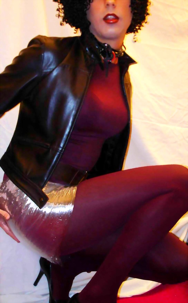 estellewolf69's tweet photo. My Dom said I’ve been wasting this body by keeping it private.
Dressing up used to be secret shame. Now it’s a public addiction.
Getting wetter thinking about strangers treating me like a sissy object.
Comment “more” or RT to push me.
#SissyProgress #ExposurePlay #SissyObject https://t.co/z9E0DBF15E