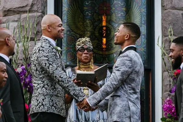IWT118's tweet photo. and aisha hinds officiated it (only like 2 people will care) https://t.co/o0pFl0MTxI