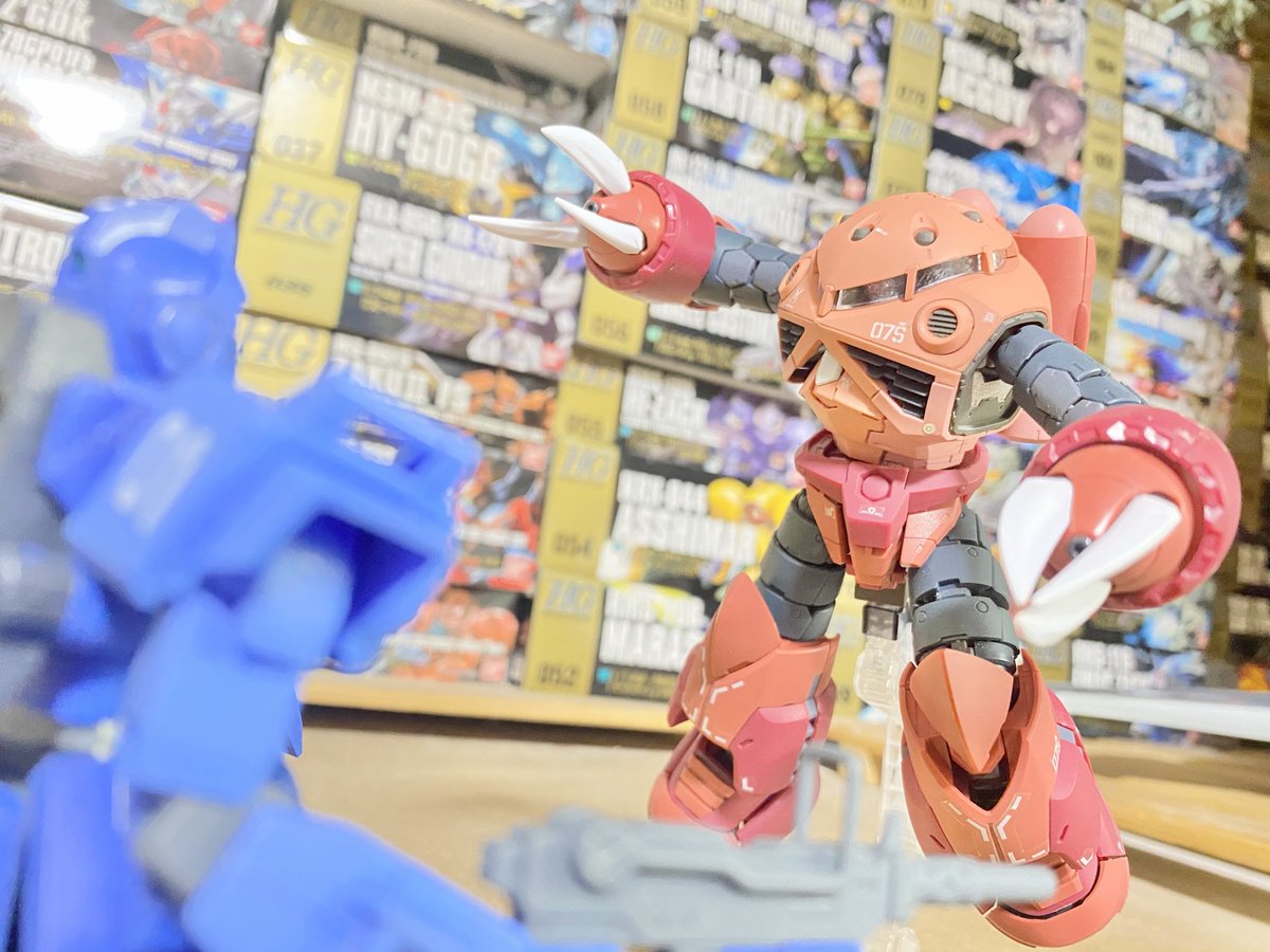 kunothisu's tweet photo. #ガンプラ4コマ
「青いジム」 https://t.co/JhYKzfCR5M