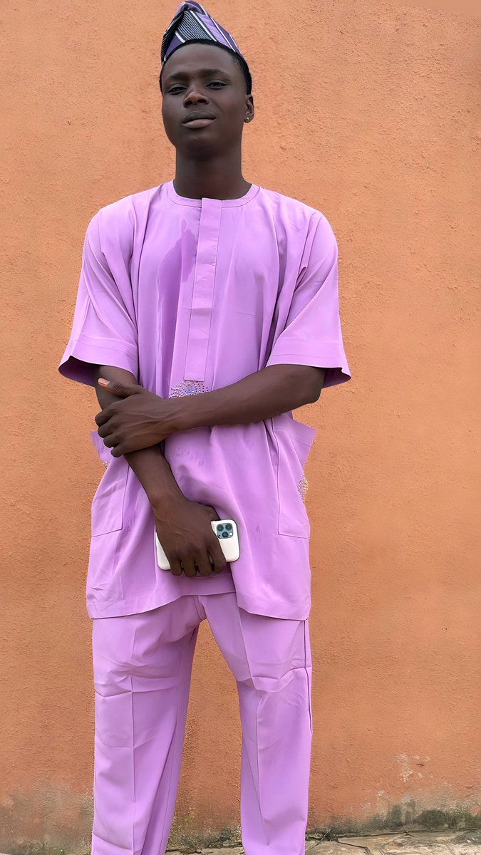 Daniel144882718's tweet photo. And if u Dey! if money no Dey 
Thank GOD say u Dey https://t.co/T8ZQb1OqA5