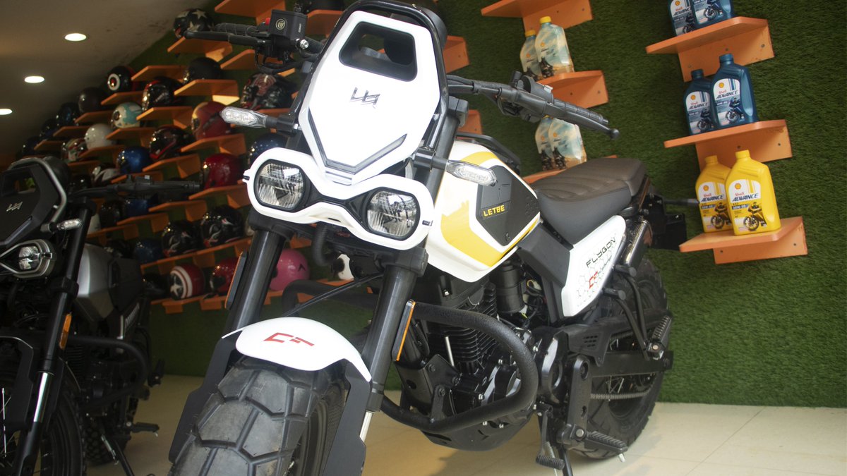 AnkitAw931's tweet photo. NOW IN DHANGADHI 
Letbe flygon 220cc #Crossfire https://t.co/IawNI2DAxU