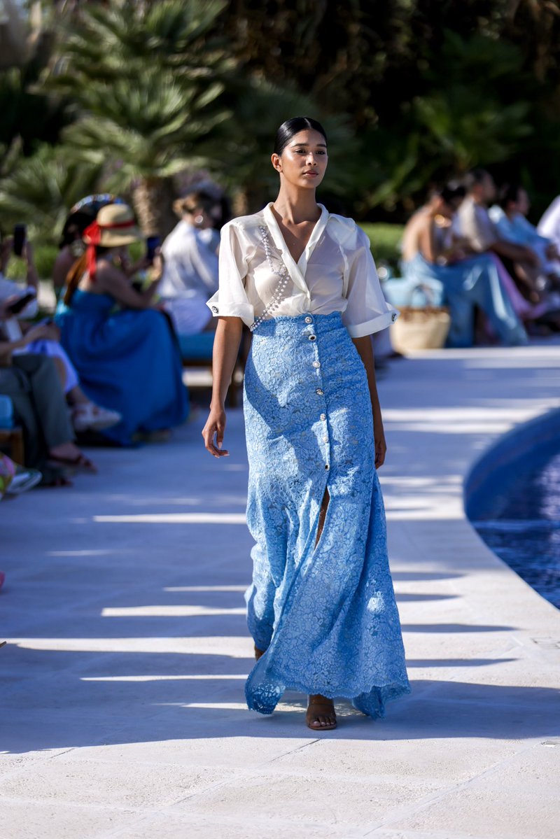 AltwaimSara's tweet photo. A refined summer look with feminine details.🌊 https://t.co/pXNjIynkJr