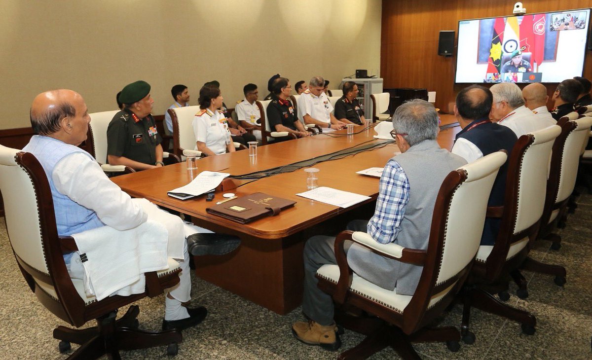 रक्षा मंत्री कार्यालय/ RMO India tweet media