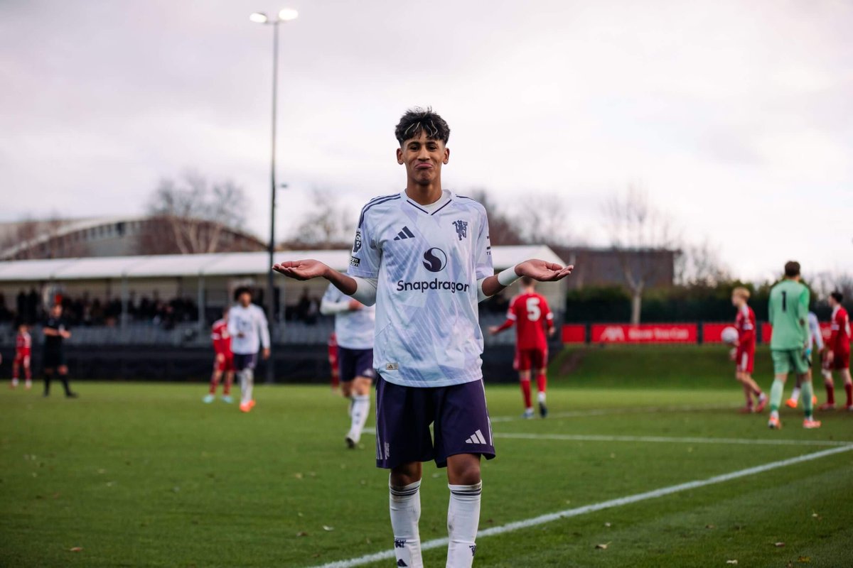 UnitedStandMUFC's tweet photo. 🚨 #mufc are open to loaning out the majority of the Under-21 players who featured in the opening pre-season friendlies against Wrexham and Rosenborg.

However, the club are keen to keep a select group, including:

• Shea Lacey
• Jack Fletcher
• Tyler Fletcher
• JJ Gabriel

[@ChrisWheelerDM]