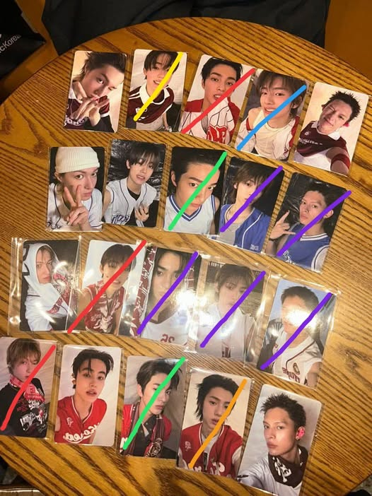 actuaalihao's tweet photo. wts lfb ph quick sale
greengreen ld hatian

300 ea remaining pcs
⤷ 50% nrdp rb once in transit to ph 
⤷ prio jm/mt taker
⤷ x impatient, offline purchase!  

⌗. cortis weverse music korea lucky draw martin seonghyeon james keonho juhoon https://t.co/2YqGcyyyzm