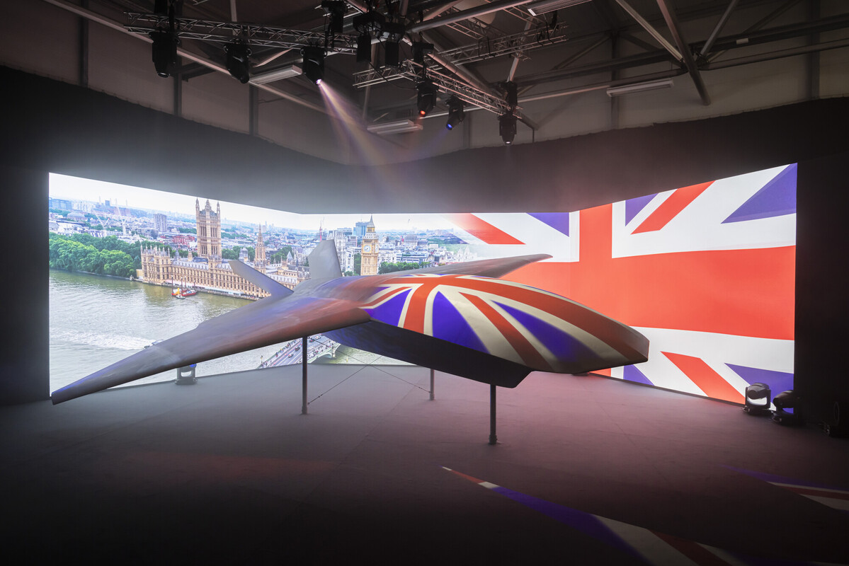 BAESystemsAir's tweet photo. This time last week, aviation history was made at the Farnborough Airshow.
British engineers.
British industry.
Britain's first uncrewed autonomous Collaborative Combat Aircraft.
Brontanax: https://t.co/bOv7BCPO3z
#CombatAir #DefenceInnovation #Brontanax https://t.co/8RTxGdAoiQ