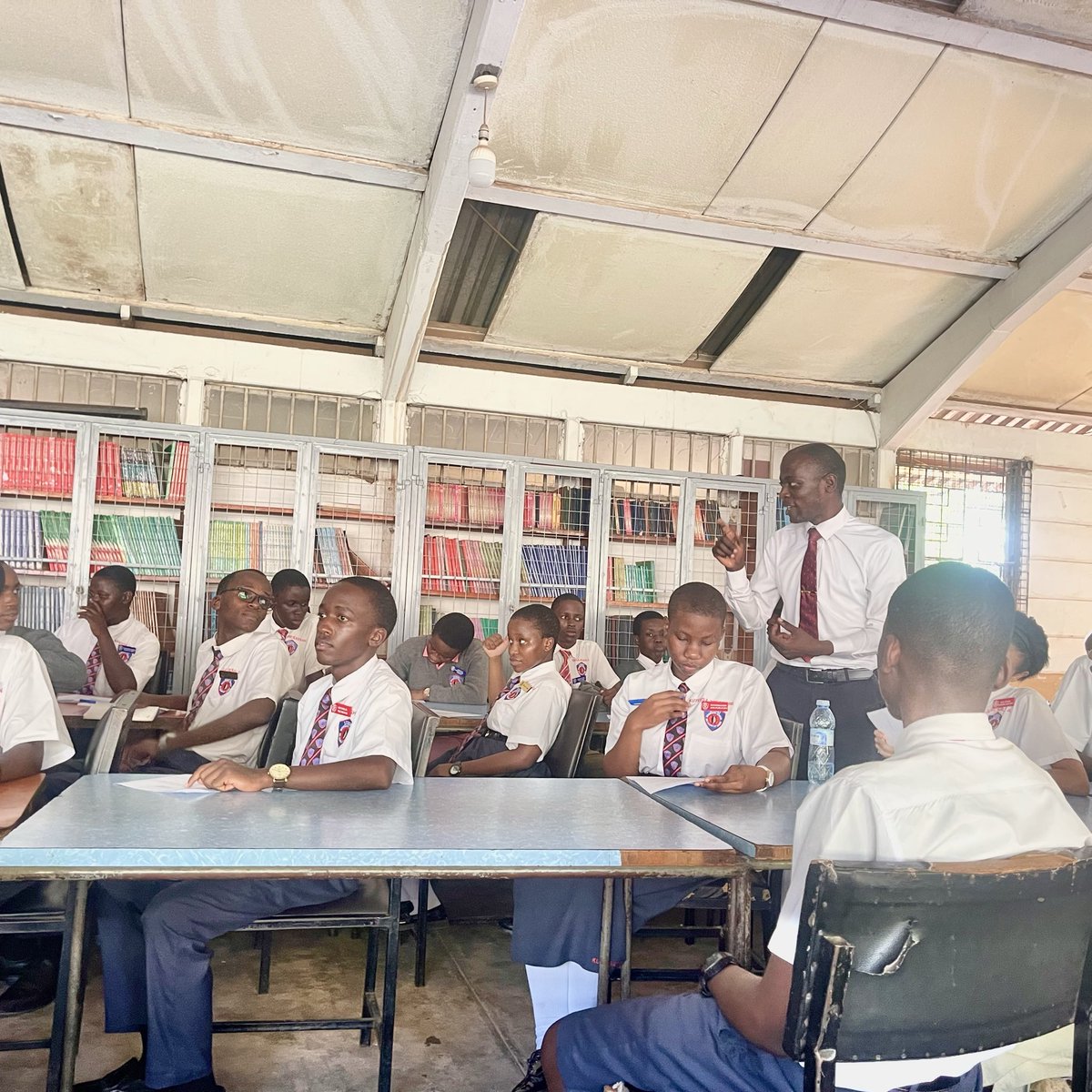 JuliusKizito10's tweet photo. 📍Lubiri Secondary School

I had a meaningful discussion with the student leaders at Lubiri Secondary School on mental health &amp; suicide prevention.

Student leaders play a vital role in spearheading change, shaping open conversations &amp; encouraging their peers.
#LIVEConference2026 https://t.co/6ZEiJoRi7M