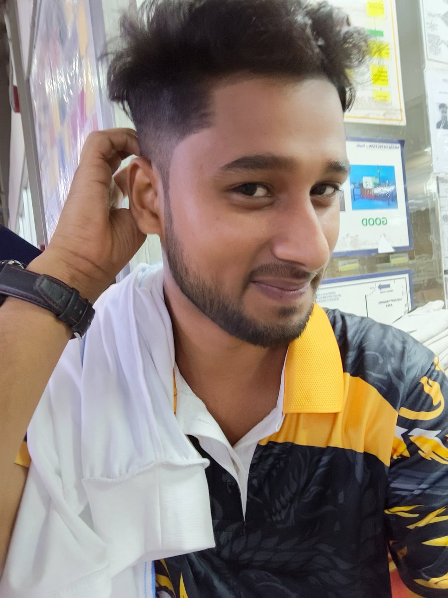 ImranFrien62329's tweet photo. মুচকি হাসিতে কেমন লাগে আমাকে https://t.co/eOH9ertKoE