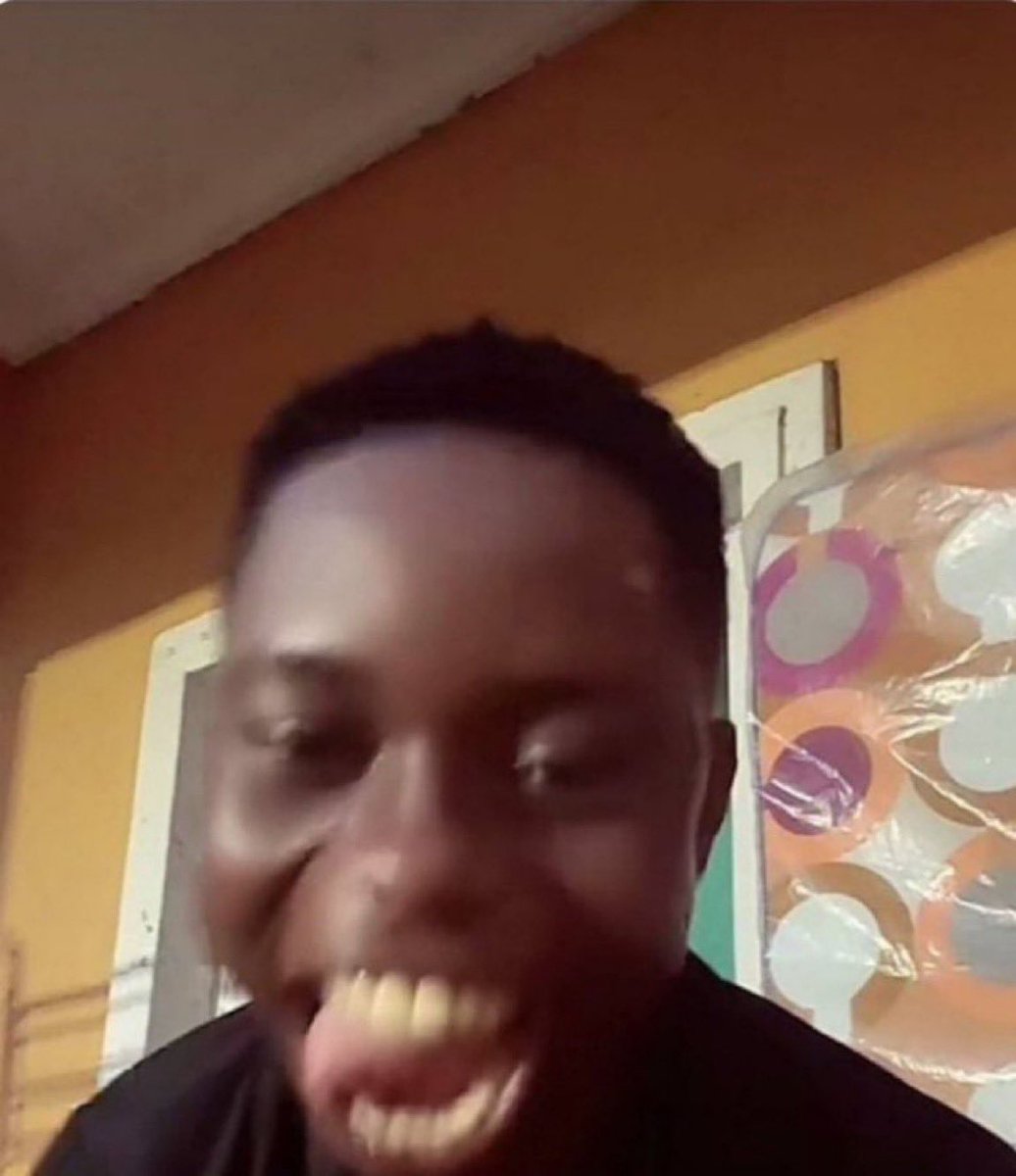 abazwhyllzz's tweet photo. I just got MTN 10gb for 2k naira and it lasts for 30 days😳 https://t.co/ao3lyMx5Gs