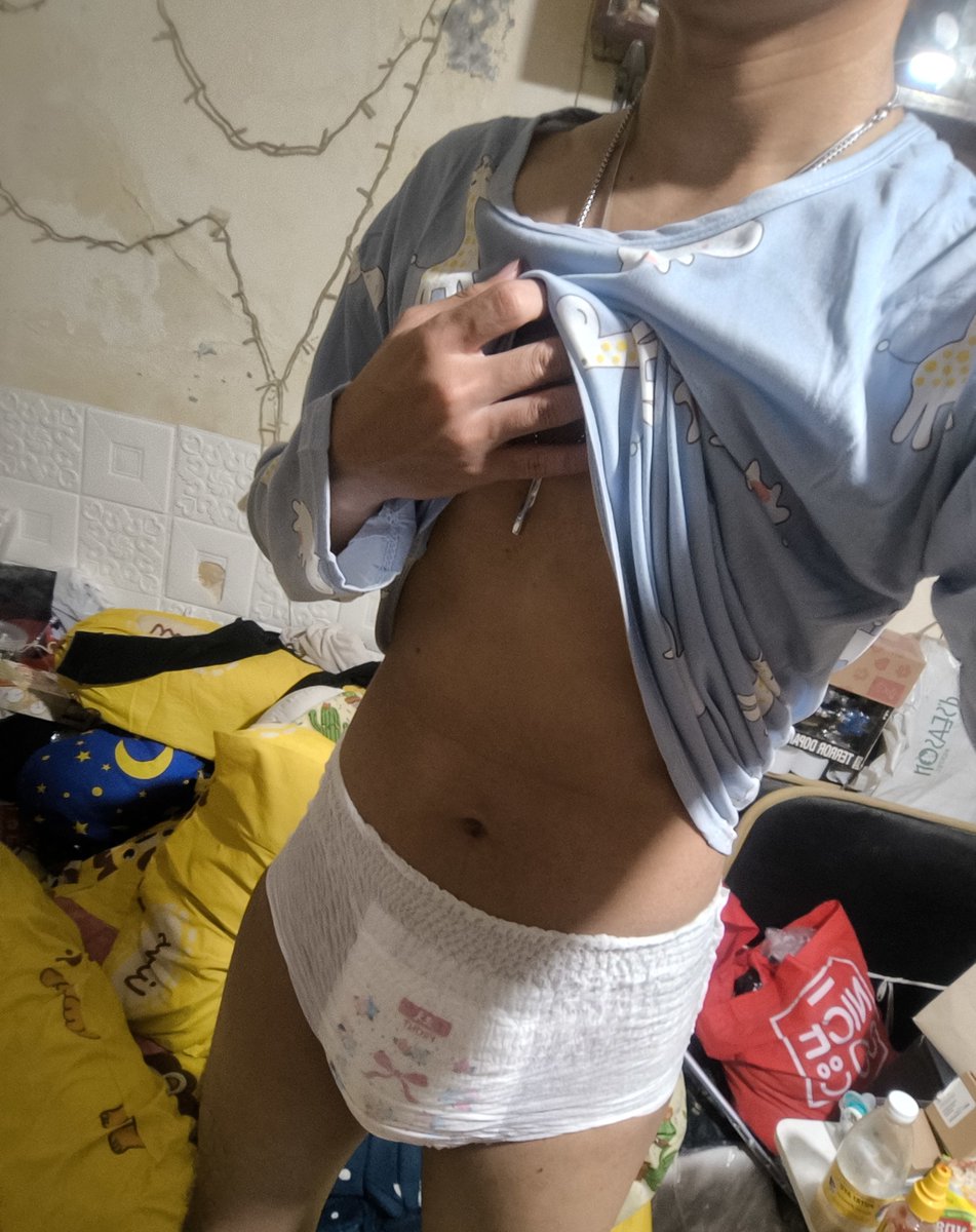 Uziii98447901's tweet photo. #abdl #abdlboy #diaper #diaperboy https://t.co/WObRyxw9Z9