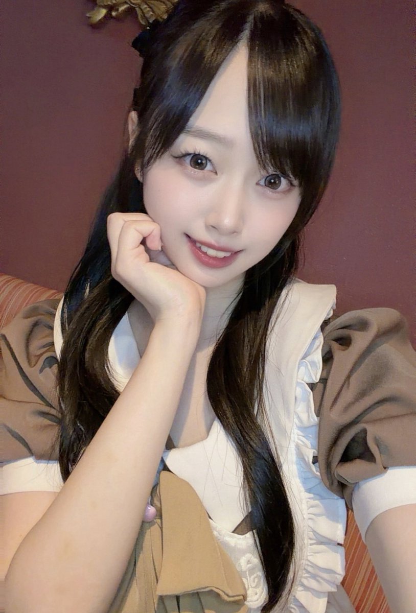 chocoto_ako's tweet photo. おきゅいん🎀
なんか頭長い
ハーフアップさんです‼️ https://t.co/SuPGBDlsAQ