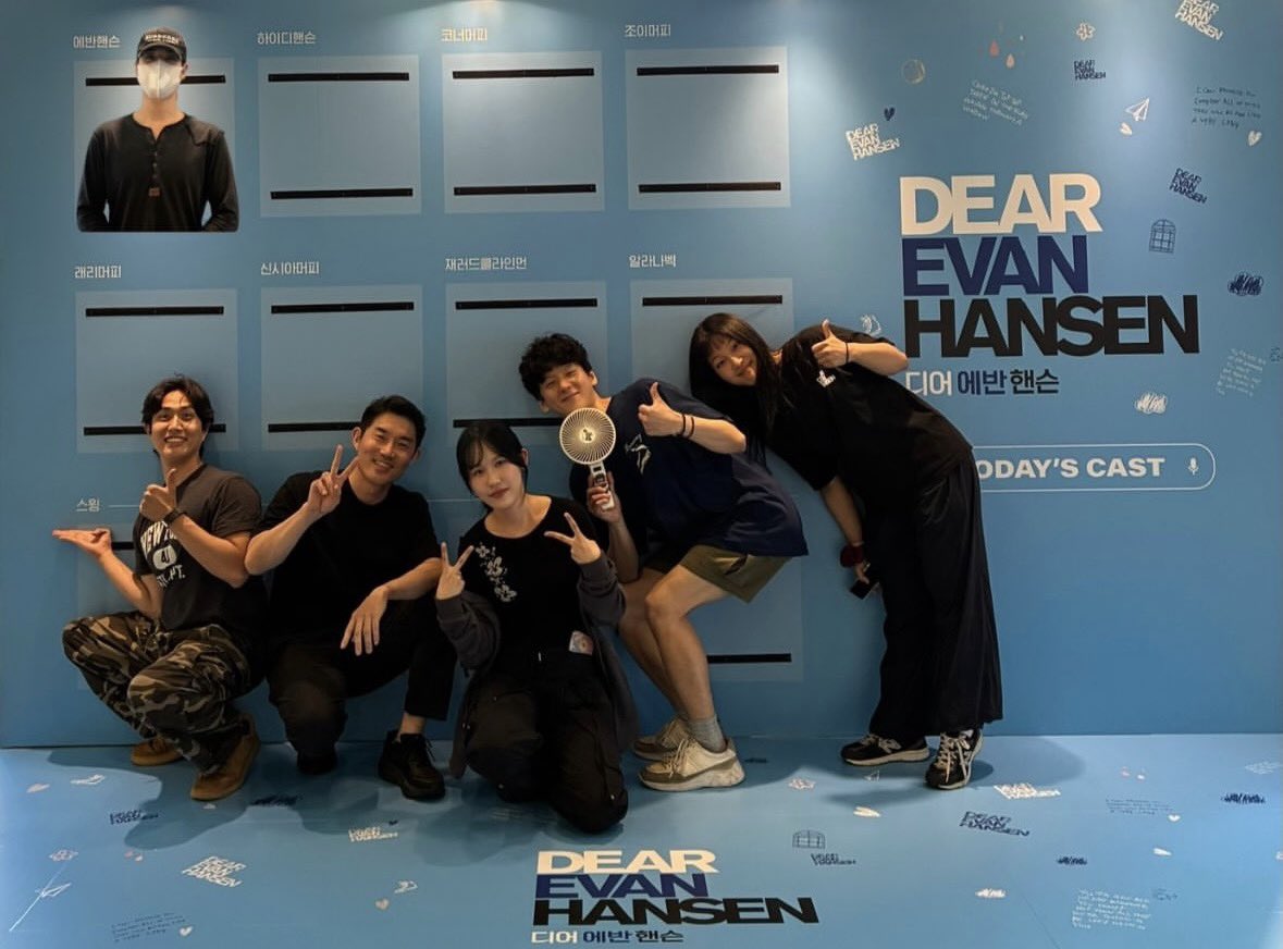 dearburri's tweet photo. 디어핸 캐보인가봐 ! https://t.co/srqs2FBVqX